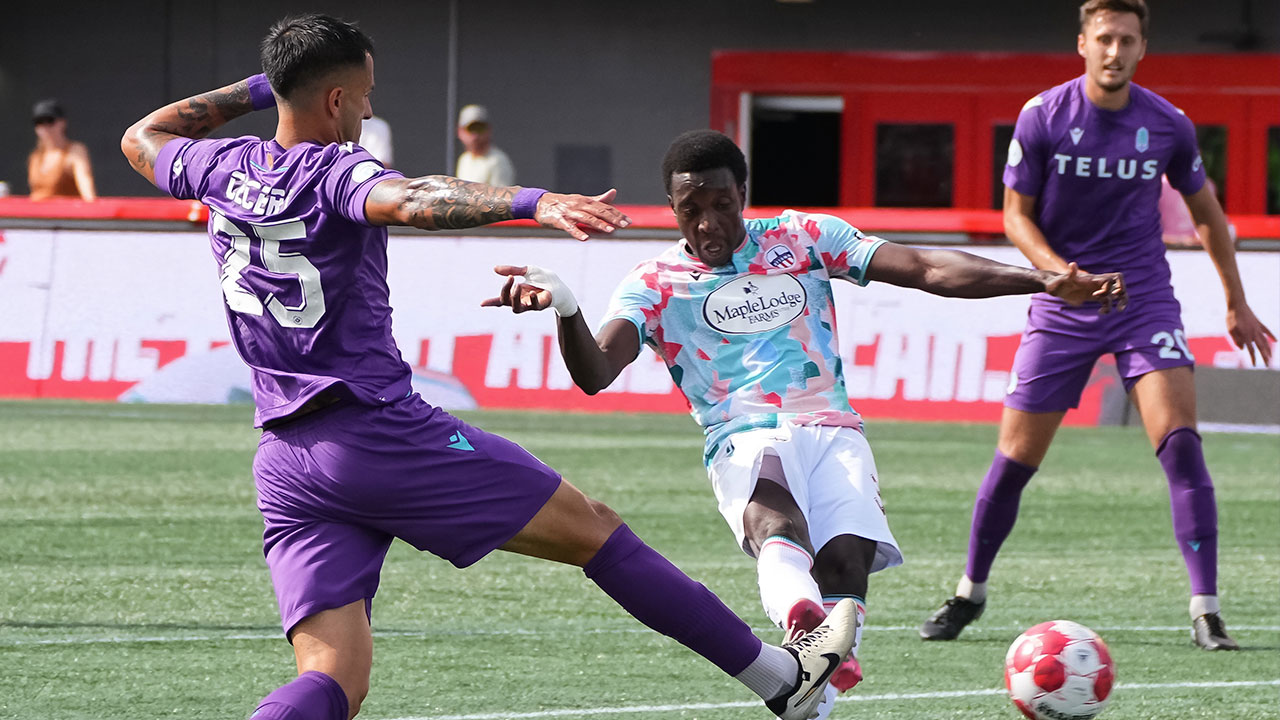 Aboubacar Sissoko scores against Pacific FC on September 22, 2024 (Photo credit: Matt Zambonin/Freestyle Photography)