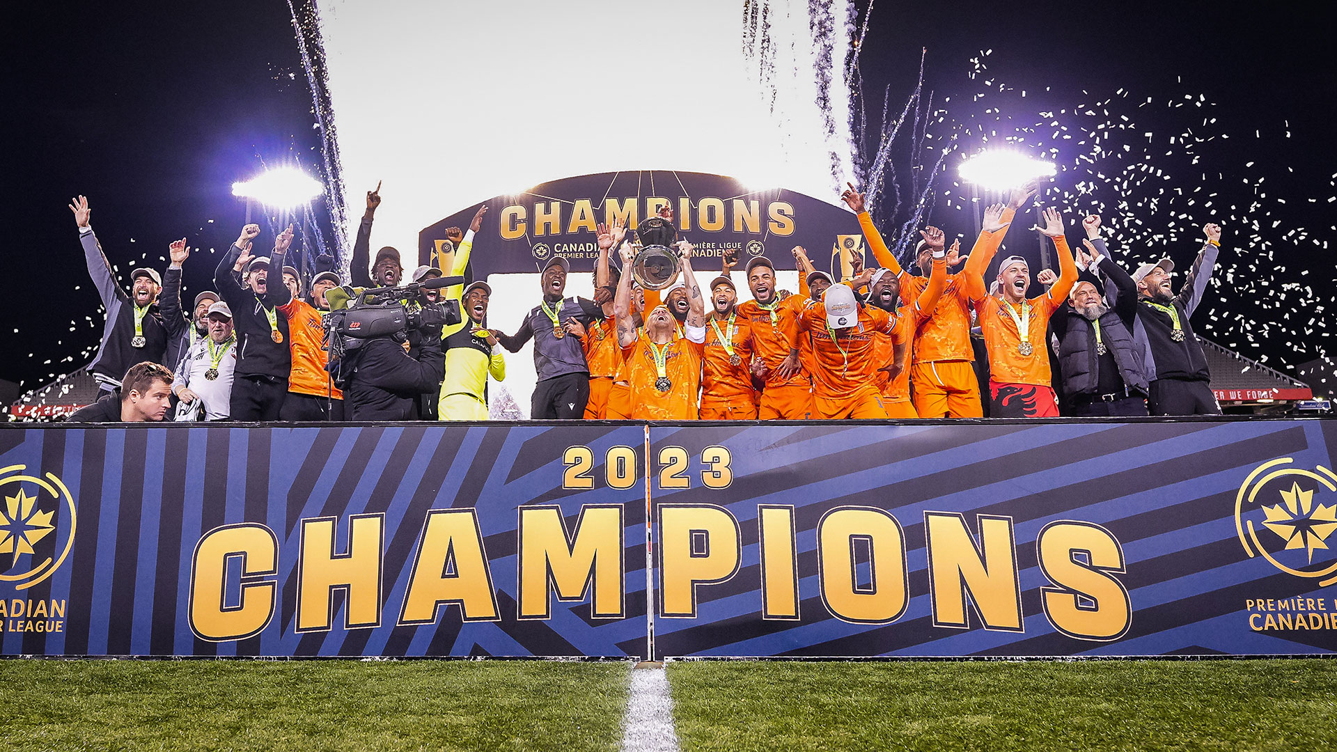 Kyle Bekker of Forge FC lifting the North Star Cup with his teammates after winning the 2023 CPL final on October 28, 2023 (Photo credit: David Chant)