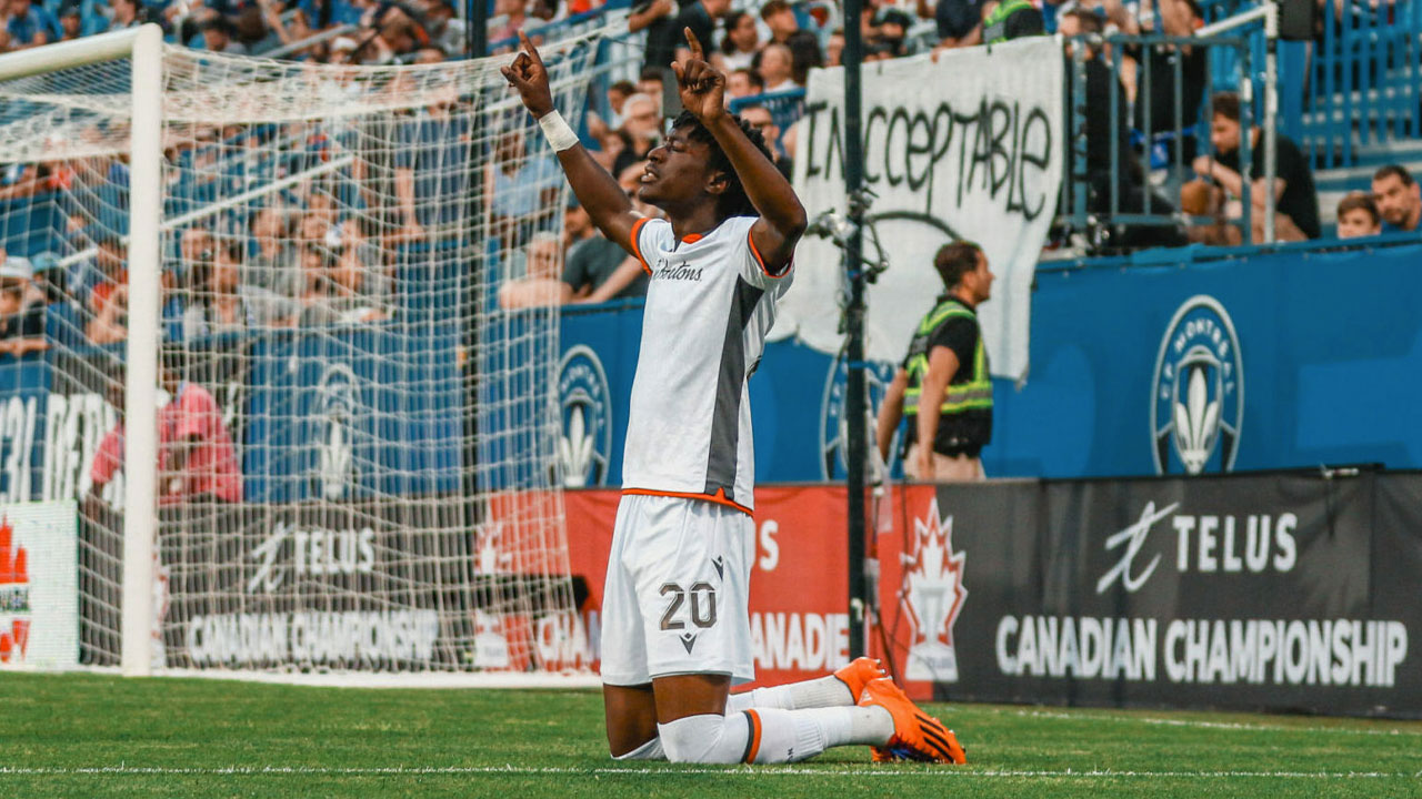 Kwasi Poku celebrates after scoring Forge's 2nd goal against CF Montréal (Photo credit: Audrey Magny)