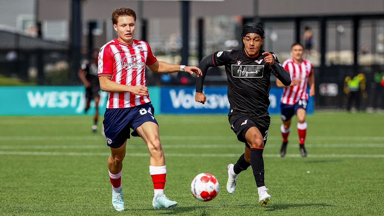 (Gordon Kalisch / FastTrackSportsPhotography)